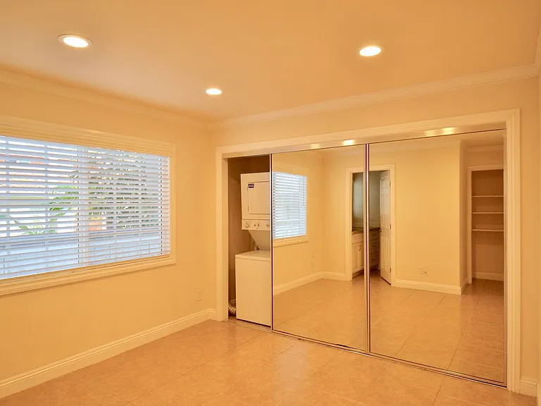 7517 Herschel Ave #2 — Photo 24