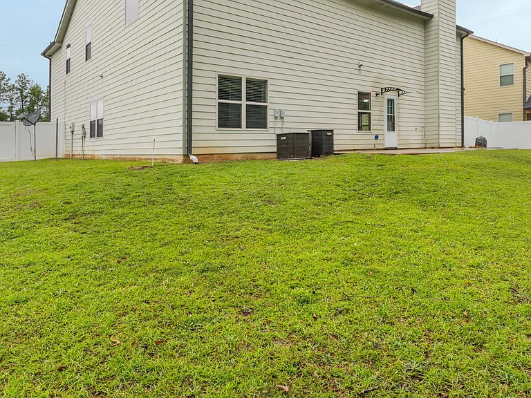 168 Summer Grove Ln — Photo 50