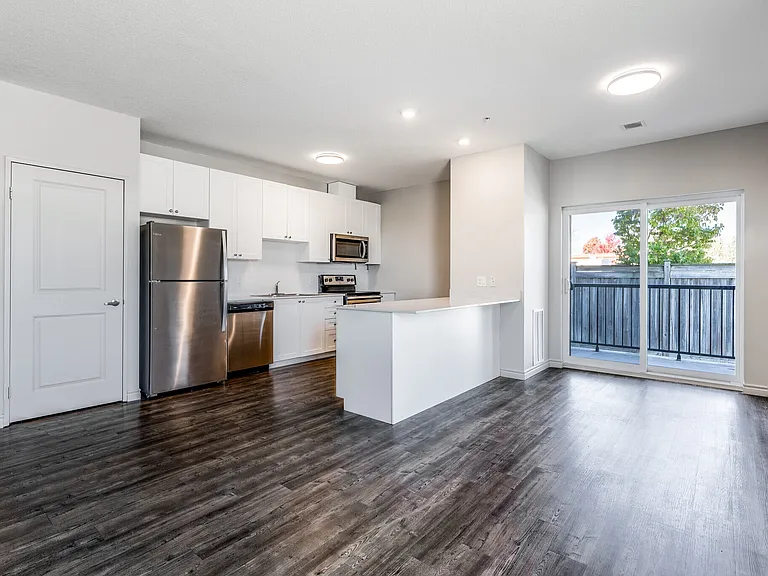 660 Garibaldi Ave #6 — Photo 9