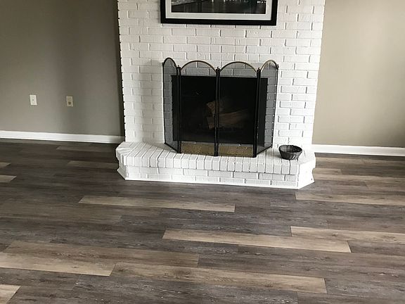 2nd image of 4313 Southbrook Dr