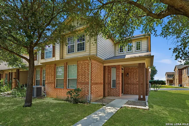3 bed, 2.5 bath, 1615 sqft, $1,895 — Photo 1