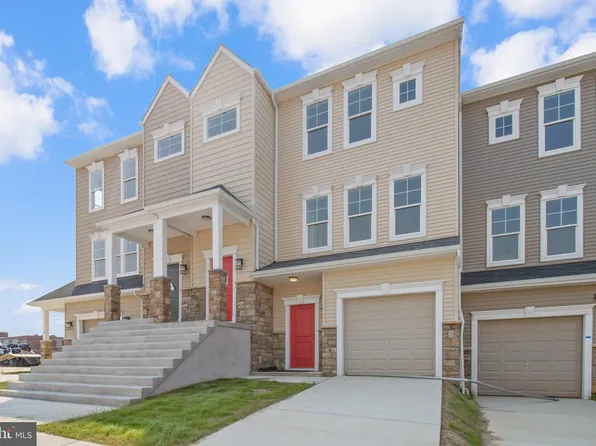 458 Woodcrest Dr SE #A, Washington, DC 20032