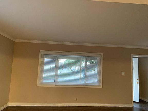 Partical Living room 18'x14'