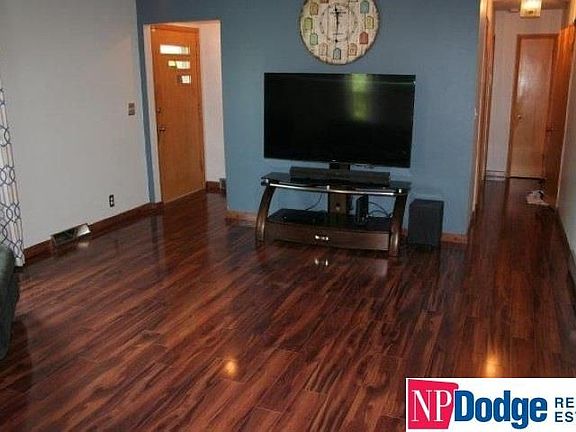 5th image of 202 Lois Ln