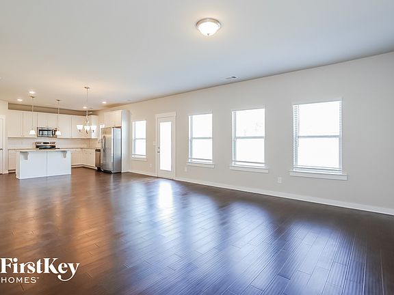 2nd image of 3220 Camden Ct