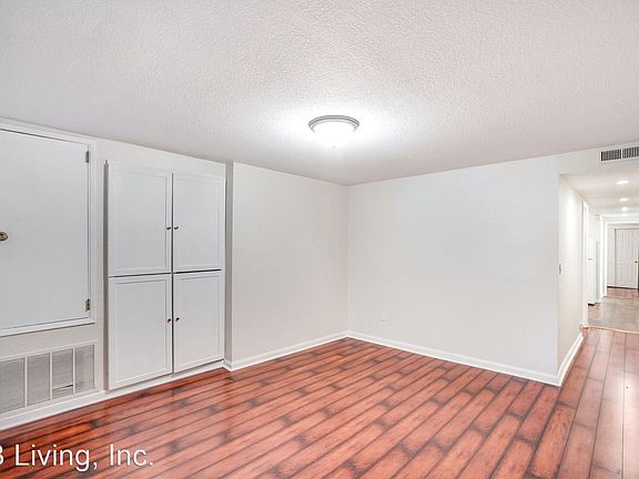 5th image of 144B Noe St