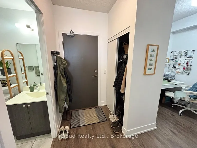 68 Merton St #410 — Photo 5