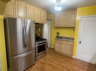 8388 Warren Blvd, Center Line, MI 48015