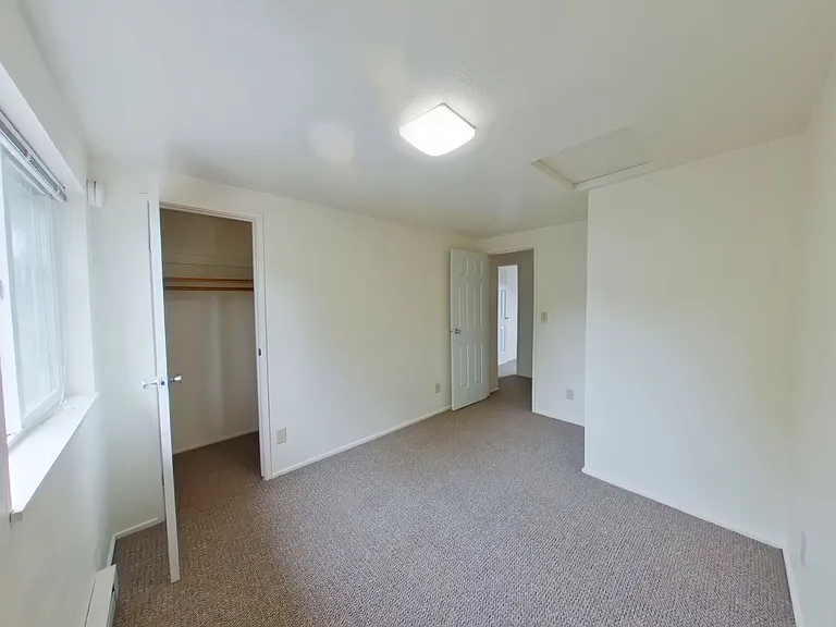 1585 Ferry Aly #1572 — Photo 27