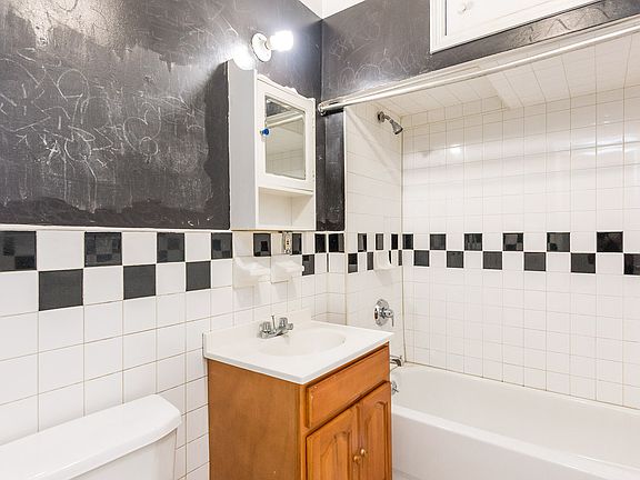 3rd image of 175 Stockholm St APT 208