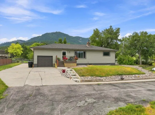 420 E Alden St, Sundance, WY 82729
