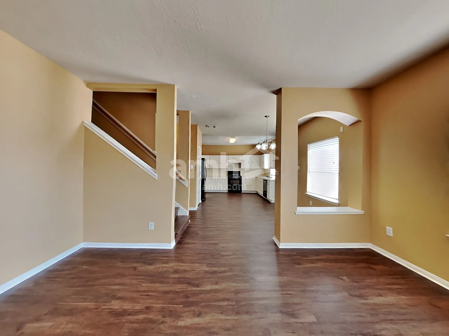 4 bed, 2.5 bath, 2712 sqft, $2,735 — Photo 4