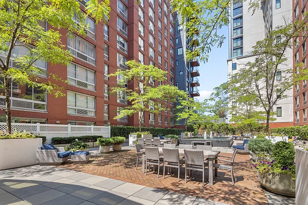 Sold by Compass | media 6