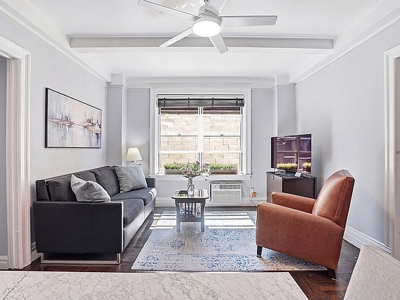 5th image of 345 W 55th St APT 7C
