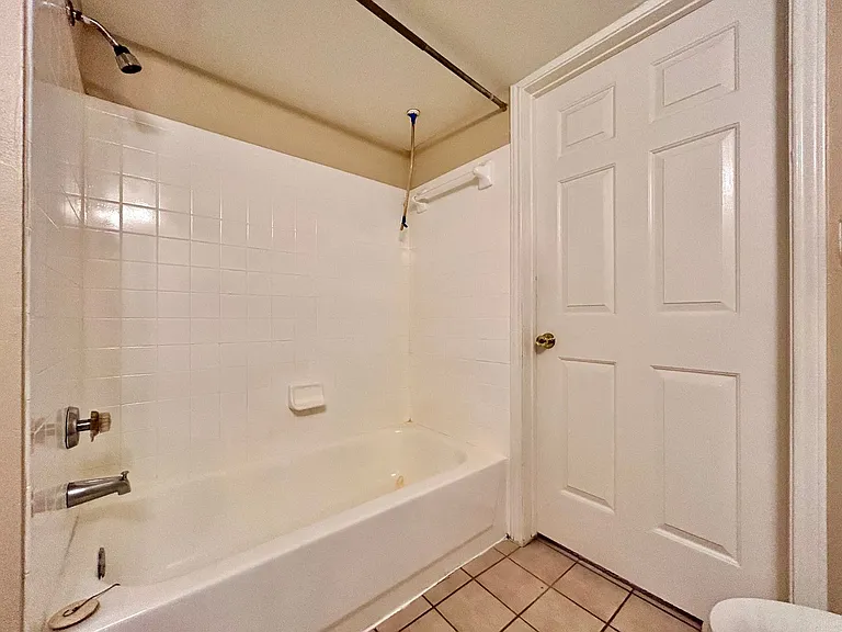 501 W 26th St #214 — Photo 20