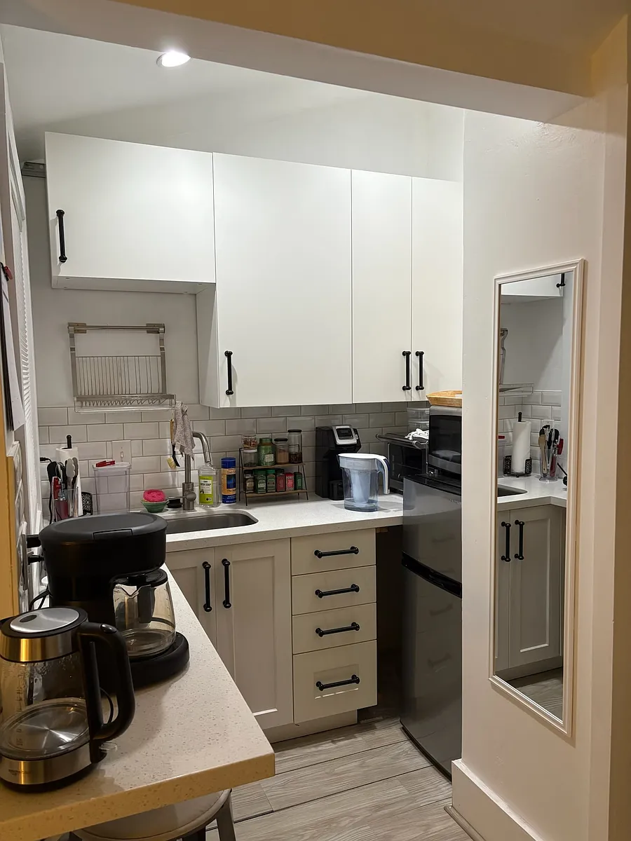 Building Photo - 136A Younger Way #A