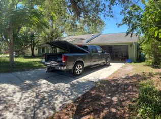 1090 Leeward Dr, Deltona, FL 32738