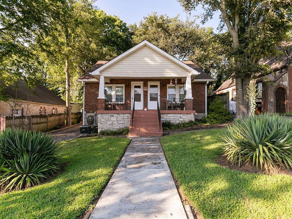 1st image of 208 Rayon Dr