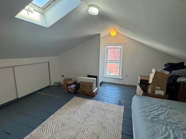 556 6th Avenue image 10 of 12