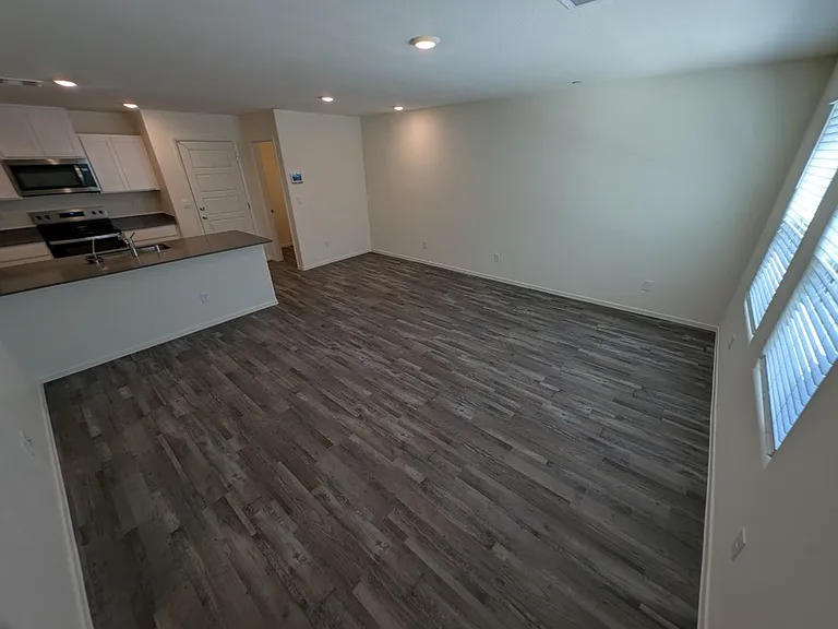 7388 Joanna Brook St — Photo 4