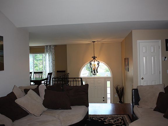 4th image of 1433 Brighton Cir