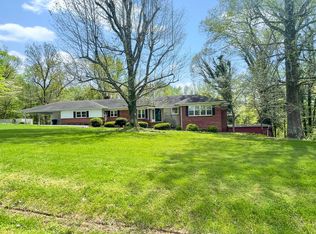 122 Knob Hill Dr, Dover, TN 37058