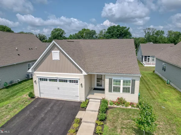 51 Pegasus Ln, Smyrna, DE 19977