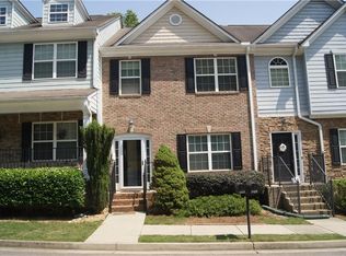 1425 Bluff Valley Cir, Gainesville, GA 30504