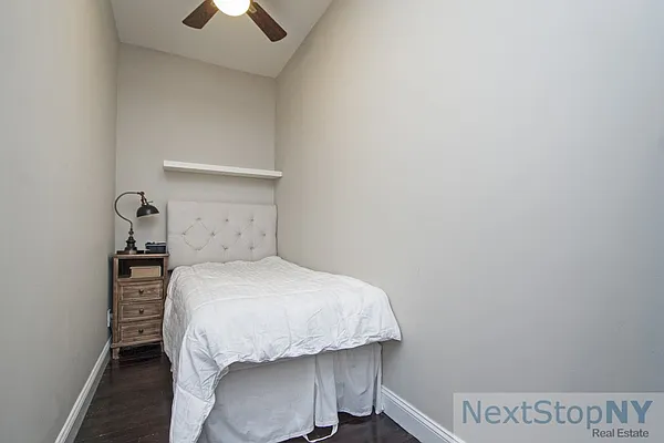 Sold by NextStopNY | media 4