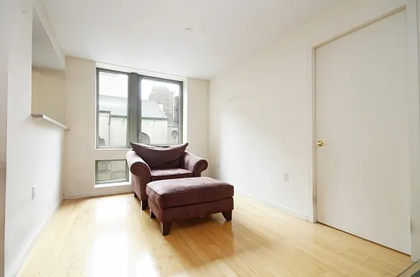 Rented by MNS | media 64