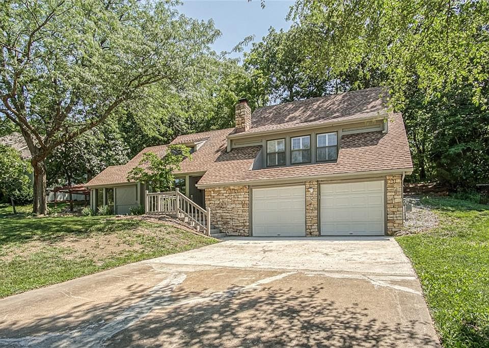16015 Meadow Ln, Stilwell, KS 66085 MLS 2445700 Zillow