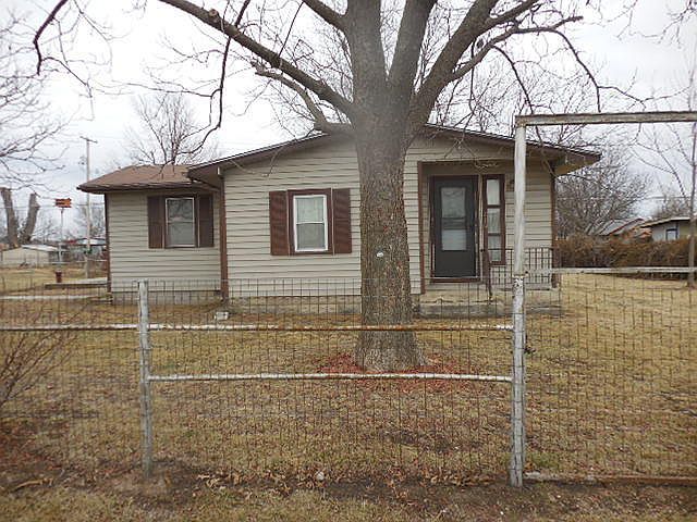 1st image of 219 S Main St