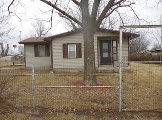219 S Main St, Commerce, OK 74339