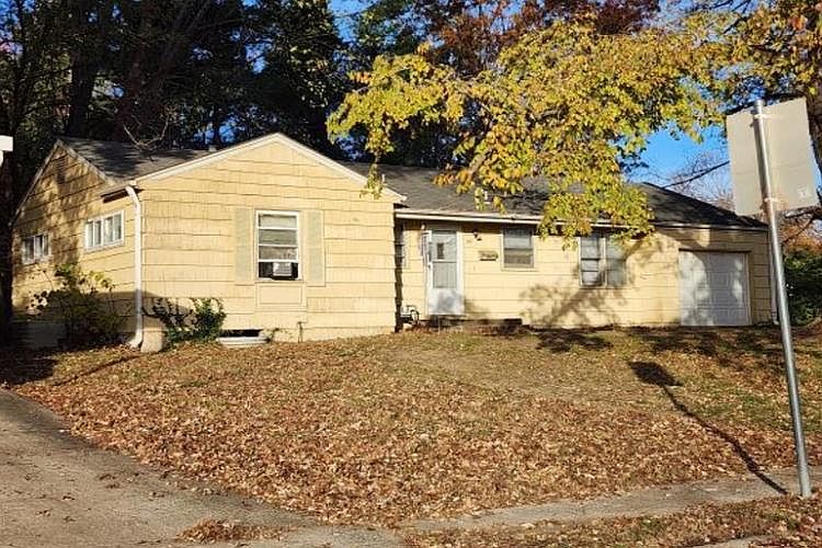 2nd image of 3608 N Delaware St