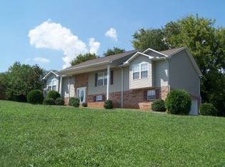 1489 Double D Dr, Sevierville, TN 37876