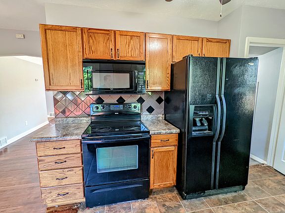 PXL_20220920_200441719_2_09202022