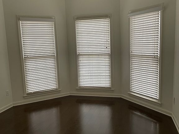 5th image of 3723 Eagles Beek Cir