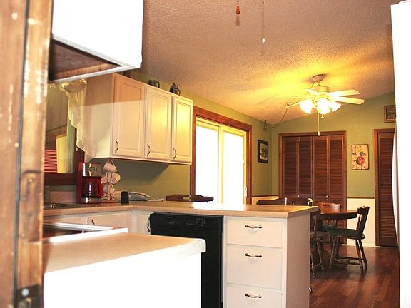 5th image of 632 Manning Dr