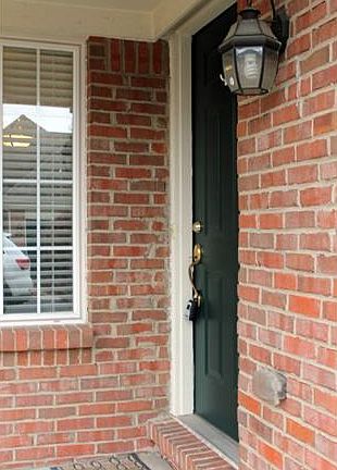 4th image of 301 James Cir #1