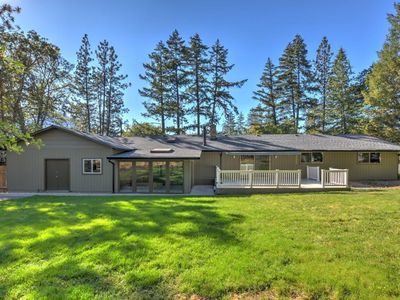 833 Upper Applegate Rd, Jacksonville, OR, 97530