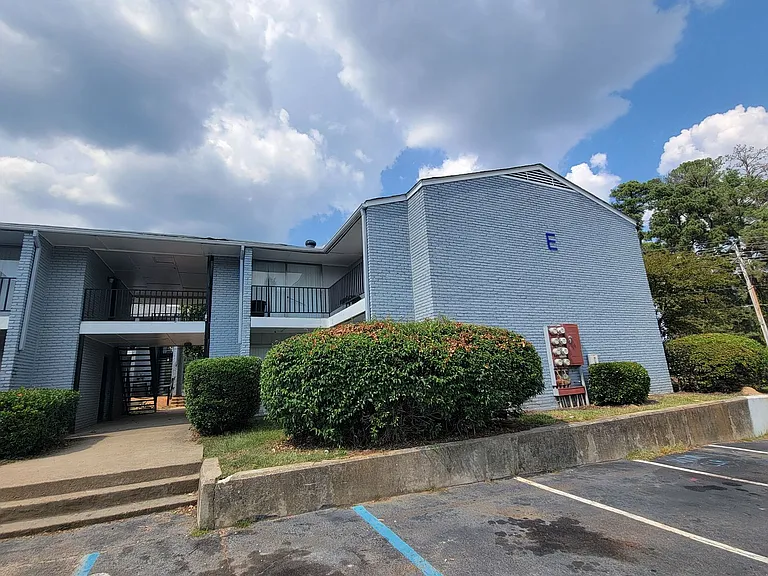 225 W McDowell Rd — Photo 7
