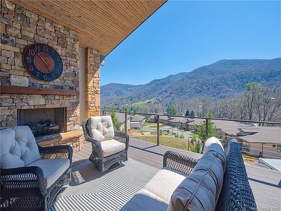 3rd image of 171 Plateau Dr #12