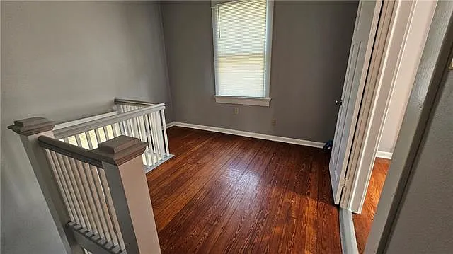 3 bed, 1.0 bath, 1200 sqft, $1,500 — Photo 4