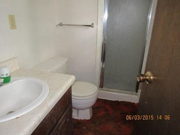 5th image of 105 Pioneer Cir 1
