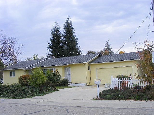 1st image of 2445 W Laura Ave