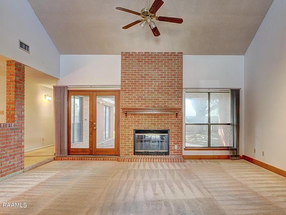 4th image of 122 Briaroak Ct