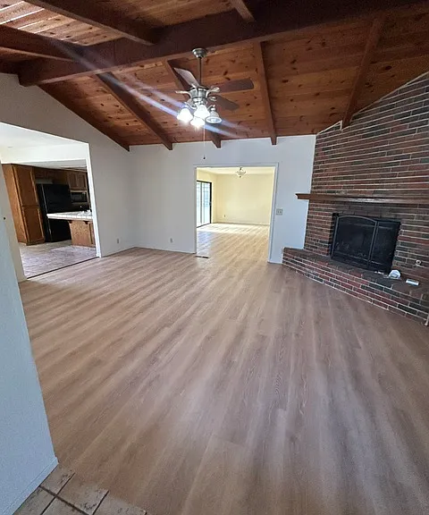 1551 Ghione Dr — Photo 2