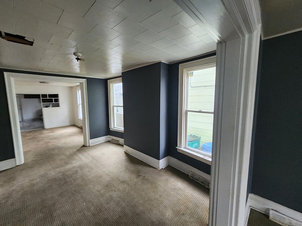1st image of 57 Clare St #11217401