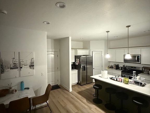 4th image of 2023 N 4040 W