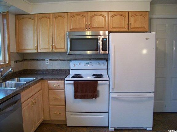 5th image of 601 N 6th St